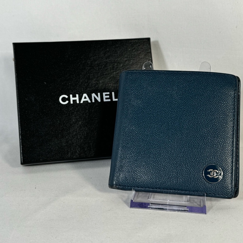 Chanel Caviar Bifold Wallet blue EUC with box - Picture 12 of 12